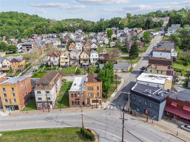 620 Broadway Blvd, Pitcairn, PA 15140