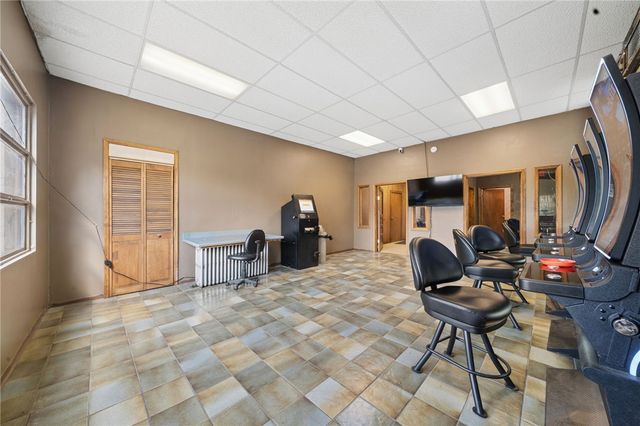 620 Broadway Blvd, Pitcairn, PA 15140