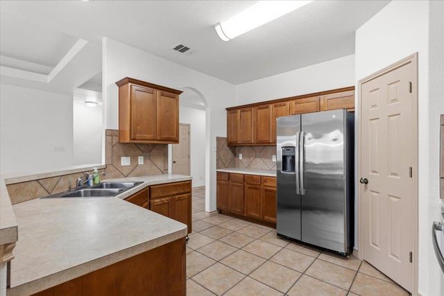 119 E Wildflower BLVD, Marble Falls, TX 78654