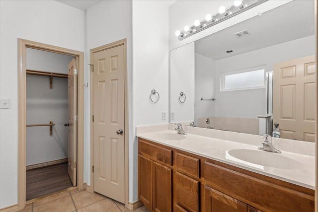 119 E Wildflower BLVD, Marble Falls, TX 78654