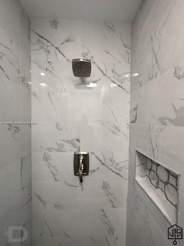 2100 SW 100th Ave 1, Miami, FL 33165