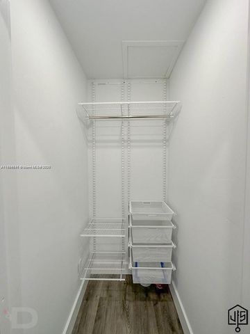 2100 SW 100th Ave 1, Miami, FL 33165