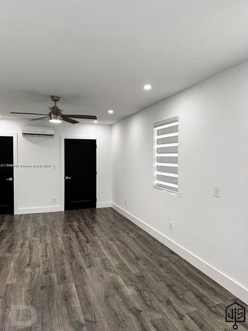 2100 SW 100th Ave 1, Miami, FL 33165