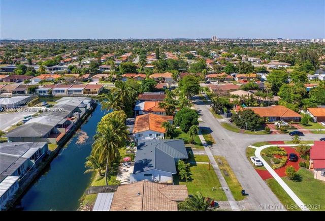 2100 SW 100th Ave 1, Miami, FL 33165