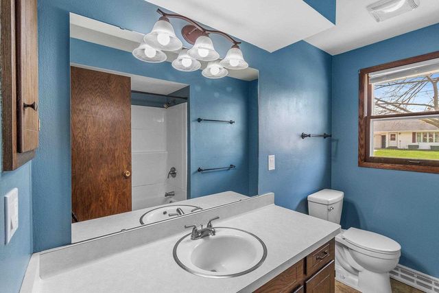 224 E NATIONAL AVENUE, Brillion, WI 54110
