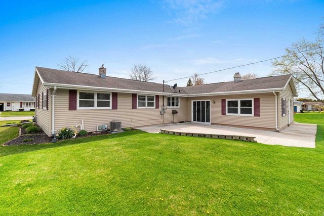 224 E NATIONAL AVENUE, Brillion, WI 54110