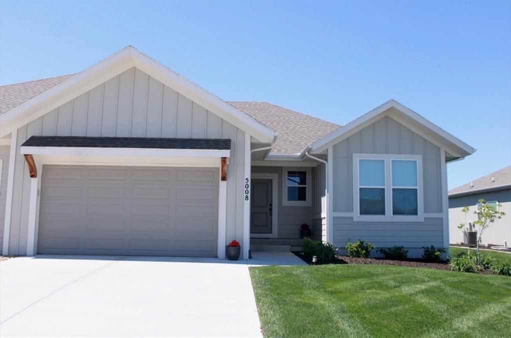 5008 N 145th Street, Basehor, KS 66007