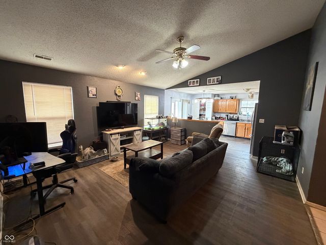 5921 Ashcroft Drive, Indianapolis, IN 46221