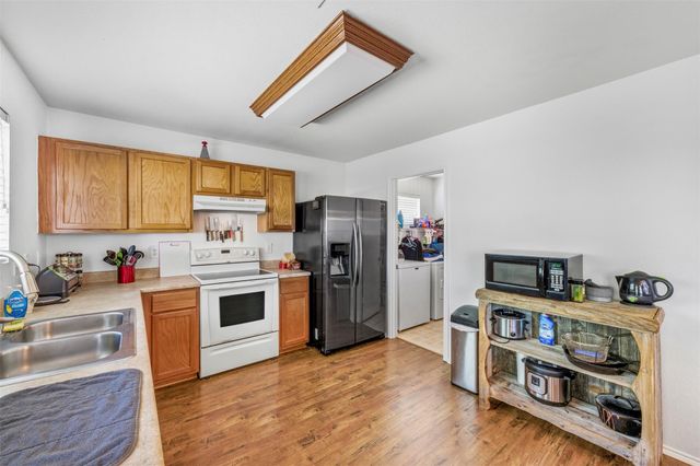 16506 Caballo VLY, Selma, TX 78154