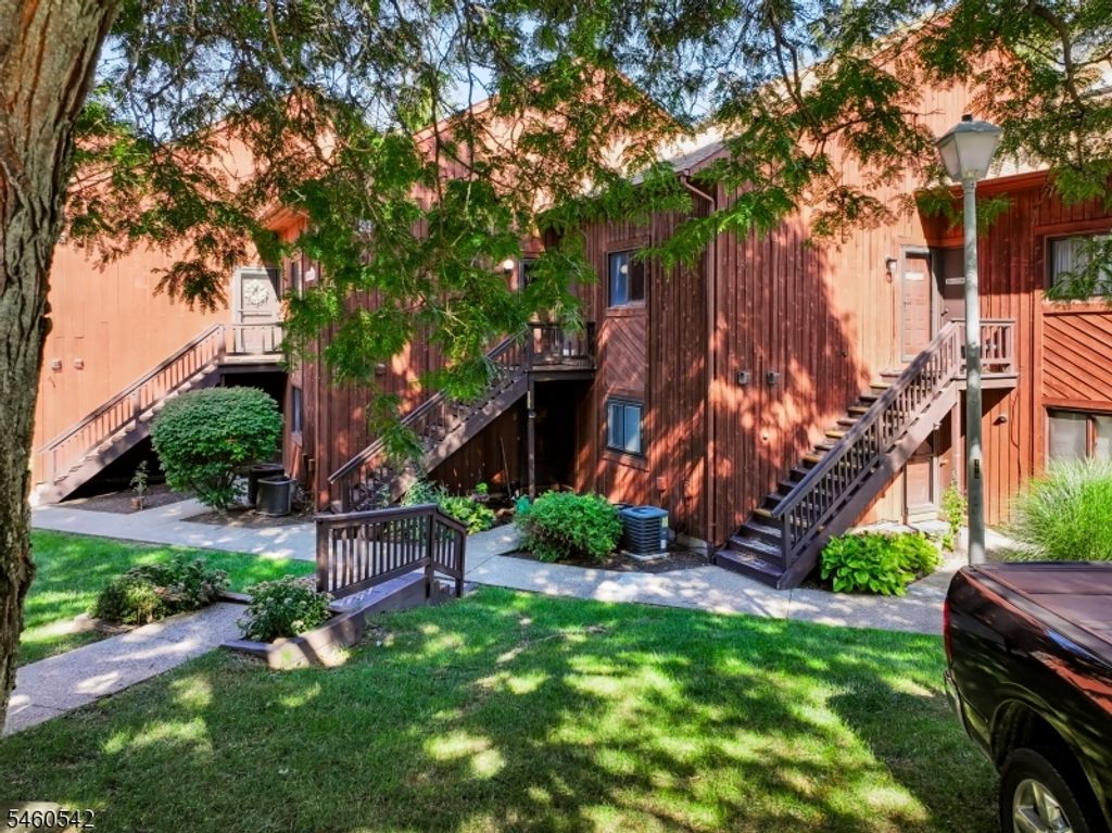 5 Brandywine Ct 6, Vernon Twp., NJ 07462 — photo 2