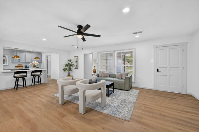 607 Ridgedale Drive, Richardson, TX 75080