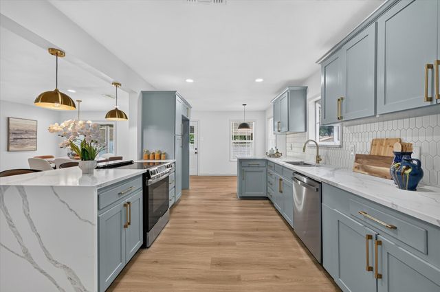 607 Ridgedale Drive, Richardson, TX 75080