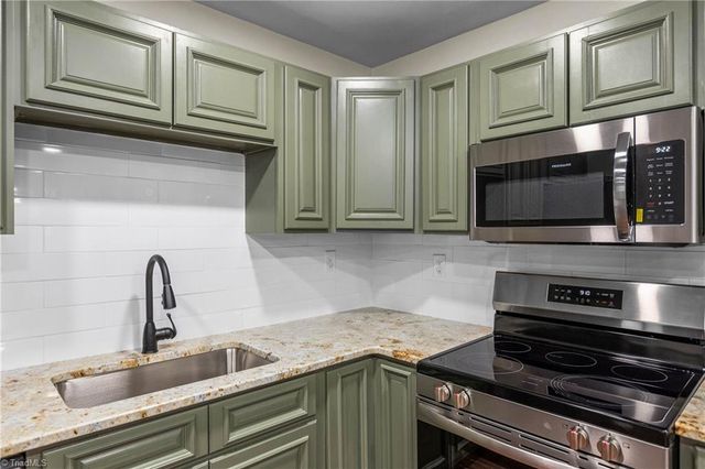 6200 Ridge Road, Tobaccoville, NC 27050