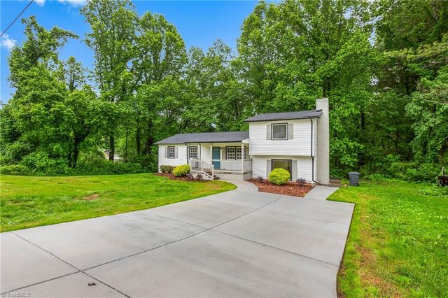 6200 Ridge Road, Tobaccoville, NC 27050