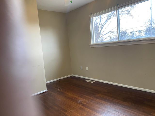 8129 Clippert Street, Taylor, MI 48180