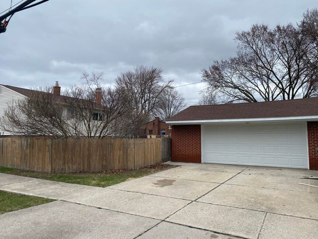 8129 Clippert Street, Taylor, MI 48180