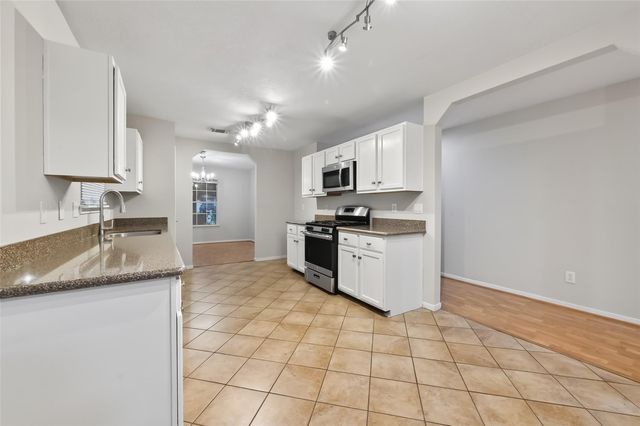 21907 Willow Downs Drive, Tomball, TX 77375