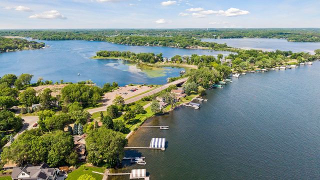 36XX N Shore Drive, Wayzata, MN 55391