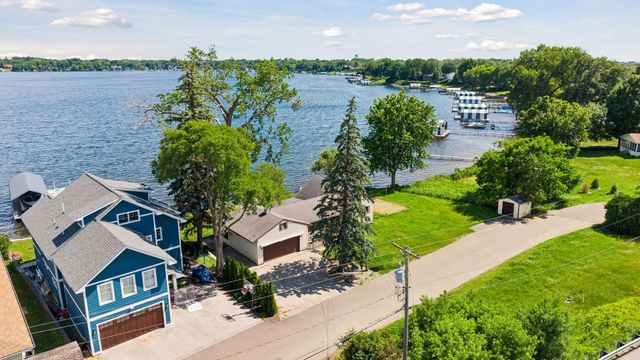 36XX N Shore Drive, Wayzata, MN 55391