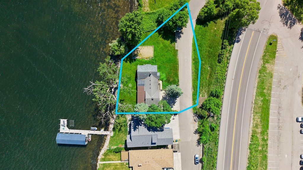 36XX N Shore Drive, Wayzata, MN 55391