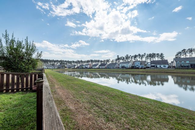 416 Spectrum Road, Summerville, SC 29486