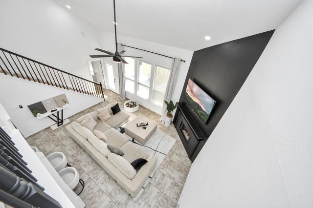 118 Schaeffer Street, Baytown, TX 77523