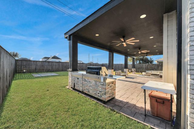 118 Schaeffer Street, Baytown, TX 77523