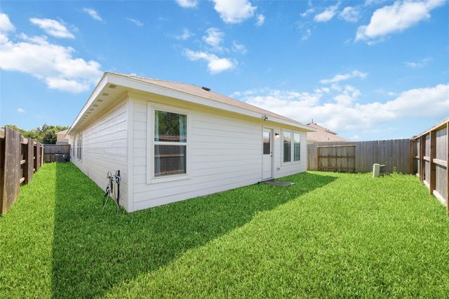 17935 Becker Landing Drive, Hockley, TX 77447