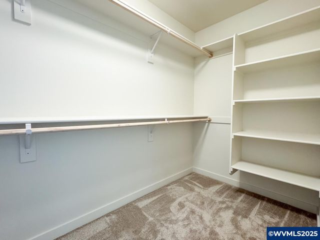 1166 7th St NW, Salem, OR 97304
