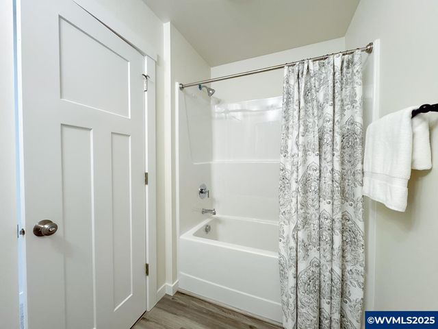1166 7th St NW, Salem, OR 97304