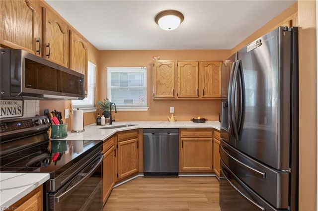 3305 Pinecrest CIR, Toano, VA 23168