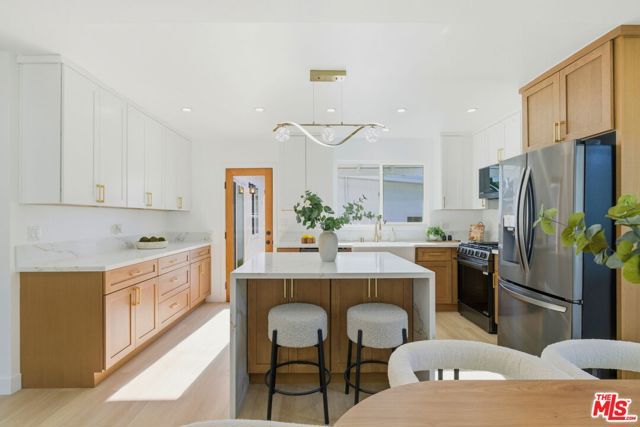 3516 Roxanne Avenue, Long Beach, CA 90808