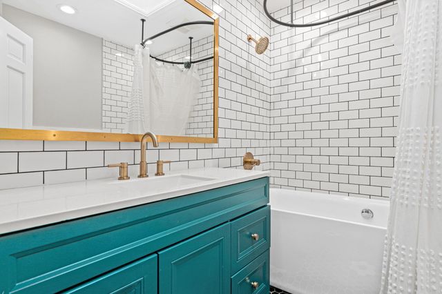 4555 Lenore Lane, Eagan, MN 55122