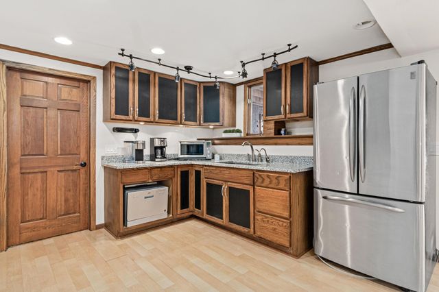 4555 Lenore Lane, Eagan, MN 55122