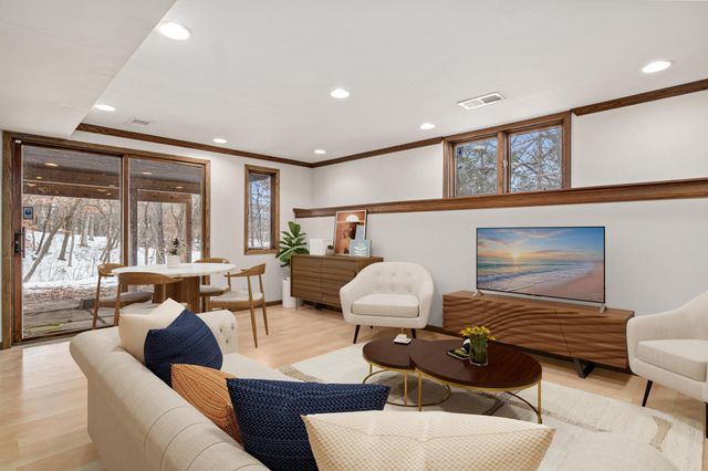 4555 Lenore Lane, Eagan, MN 55122