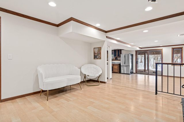 4555 Lenore Lane, Eagan, MN 55122