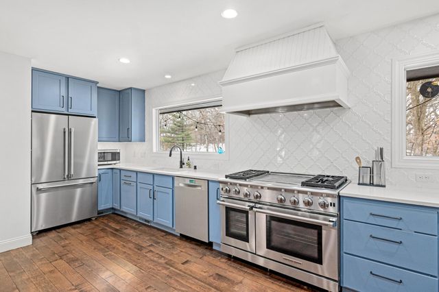 4555 Lenore Lane, Eagan, MN 55122