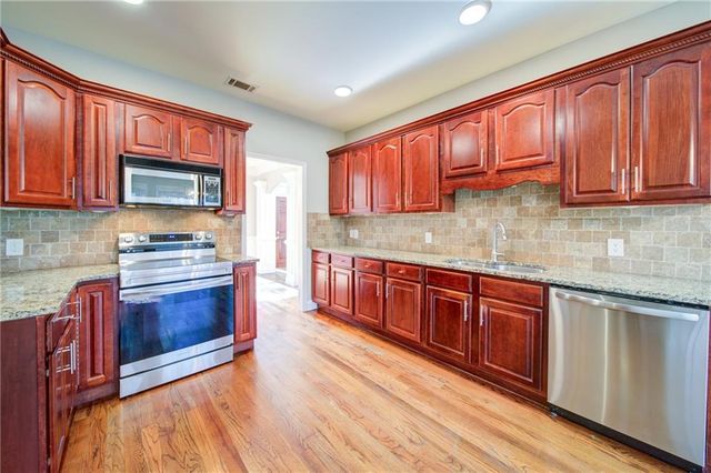 2119 Imperial Drive, Gainesville, GA 30501