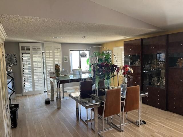 7674 Rockaway Avenue, Yucca Valley, CA 92284