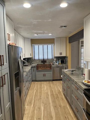 7674 Rockaway Avenue, Yucca Valley, CA 92284