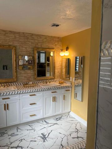 7674 Rockaway Avenue, Yucca Valley, CA 92284