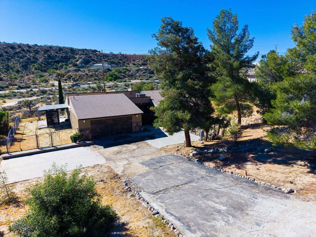 7674 Rockaway Avenue, Yucca Valley, CA 92284