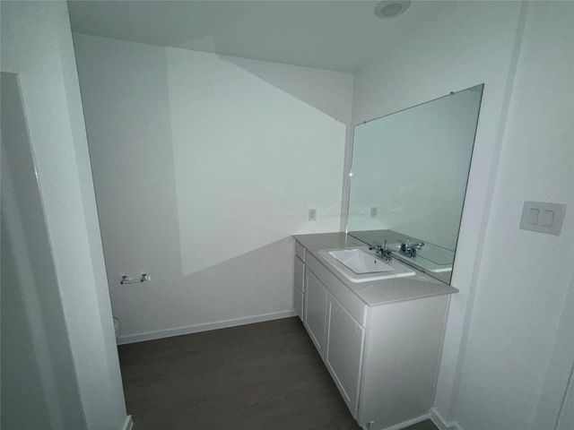 29655 Knollwood Bay Road, Waller, TX 77484