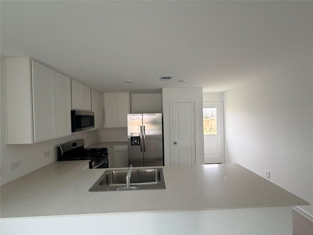 29655 Knollwood Bay Road, Waller, TX 77484