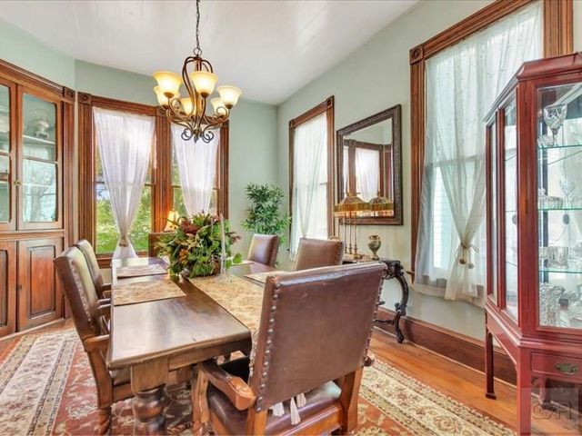 2608 Ursuline Street, Galveston, TX 77550
