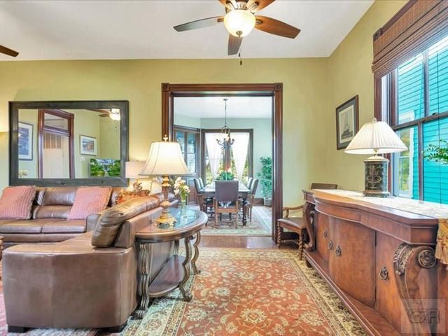 2608 Ursuline Street, Galveston, TX 77550