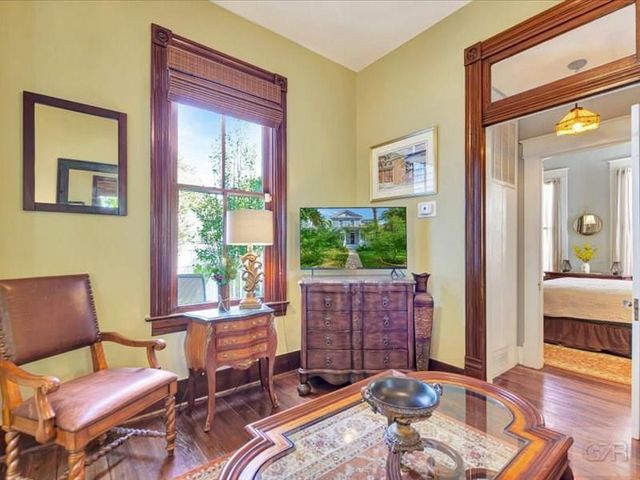 2608 Ursuline Street, Galveston, TX 77550