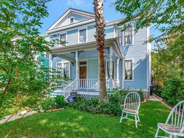 2608 Ursuline Street, Galveston, TX 77550