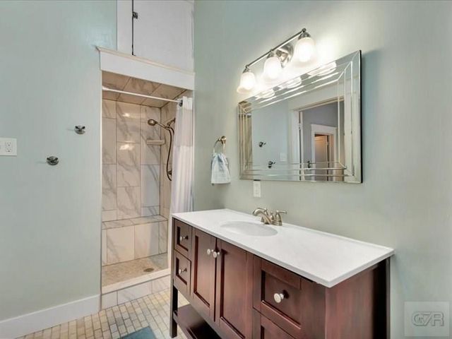 2608 Ursuline Street, Galveston, TX 77550