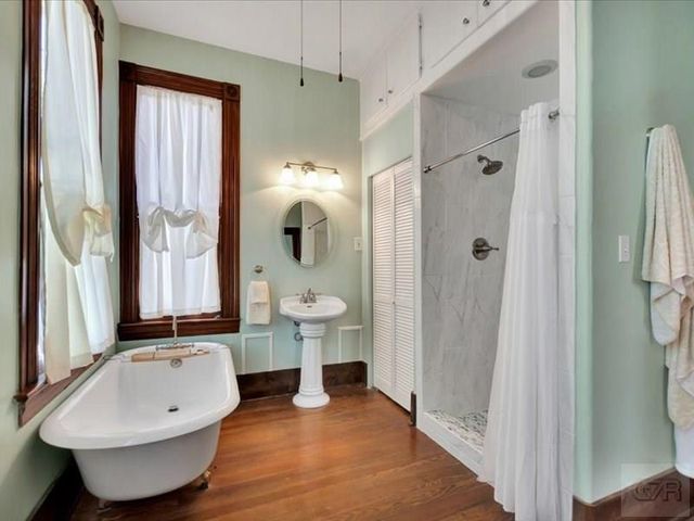 2608 Ursuline Street, Galveston, TX 77550